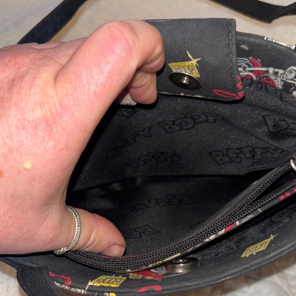 Betty Boop Black and Red Motorcycle Tote - Picture 3 of 5